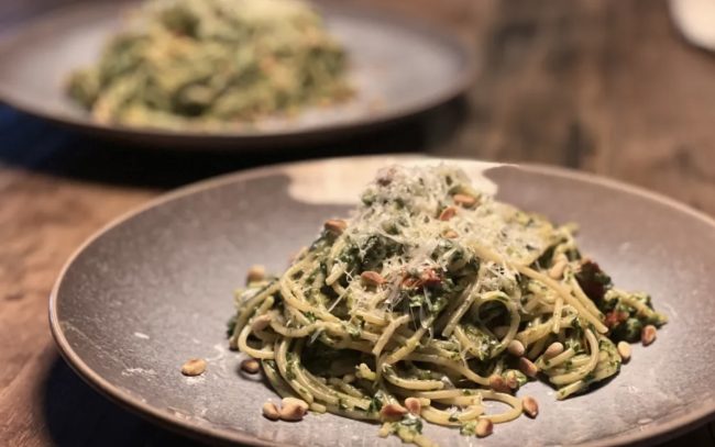 Spinach and Sun-Dried Tomato Spaghetti Recipe, Quick and Easy